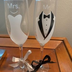 Wedding bride groom flutes